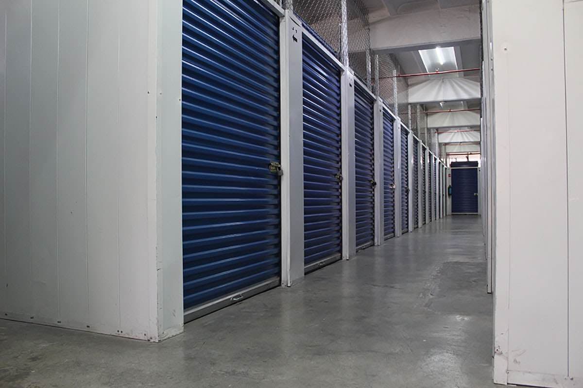 Instalaciones Mini Bodegas y Lockers 5